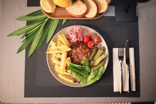 Potpisna Pljeskavica