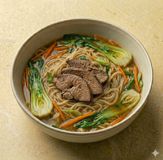 Spaghetti fresca con fegato di maiale e verdure
