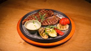 Стейк Ти-Бон (350г)