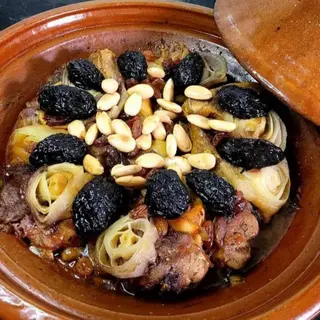 Tajine de Carne com Ameixas Caramelizadas e Sésamo