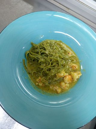 Tagliatelle s gamborima u pesto sosu