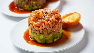 138 Tartare salmone avocado