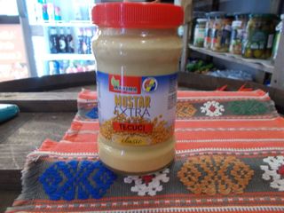 Tecuci-mustaar clasic
