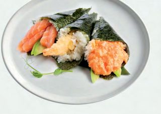 176. Temaki salmone