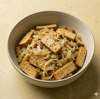 Tofu secco saltato con crauti in salamoia