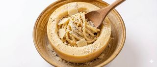 Mezzo pacchero cacio e pepe