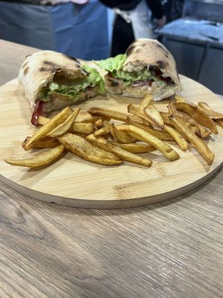 Topli sendvič s domaćim hljebom