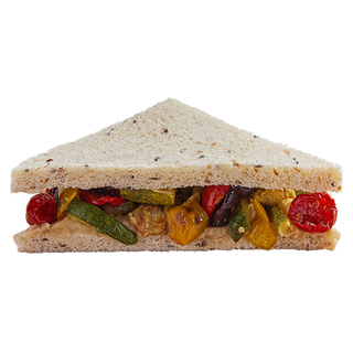 Tramezzino verdure grill e hummus