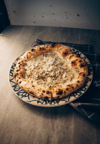 Pizza Truffle and Pinoli