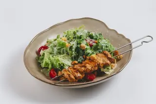 Цезарь с курицей (300г)