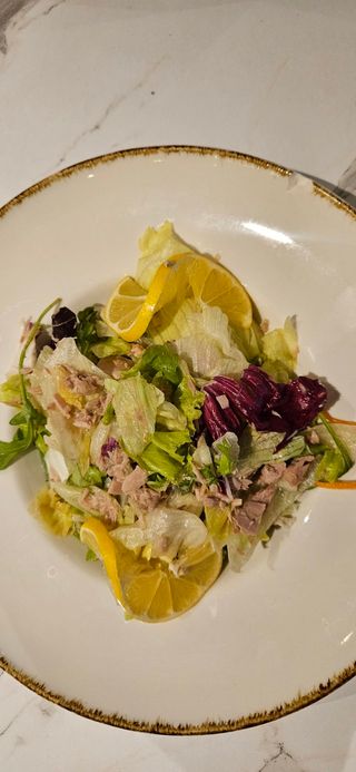Tuna salata
