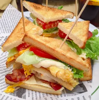 Tuna toast