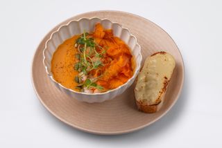 Тыквенный суп с креветками (380г)