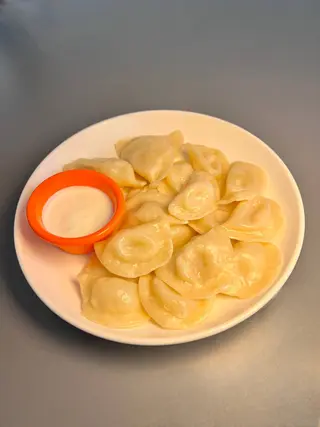 Вареники (ручная лепка) (300г)