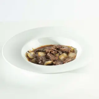 49 Vitello con cipolle