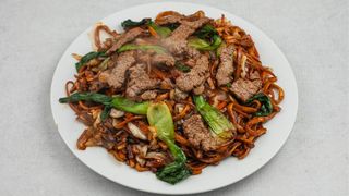 9. Beef Stir-Fried Noodles牛肉炒面