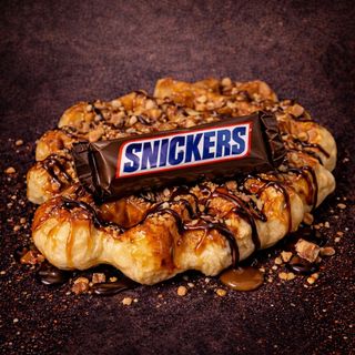 Waffle ice cream Snickers