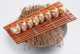 Золотой ролл с шоу подачей (230г)