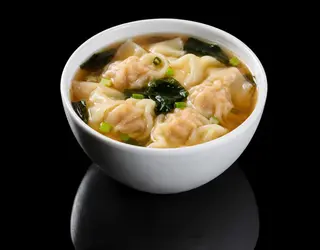 12. Zuppa di wonton