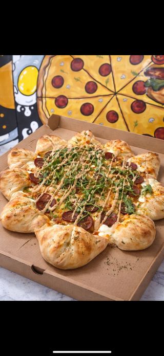 Zvijezda Pizza sa kulenom