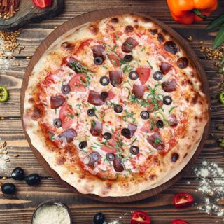 Պիցցա Բաստուրմայով