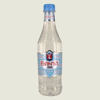 Բյուրեղ աղբյուրի բնական ջուր