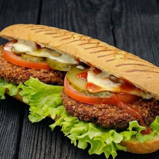 Գրիլ սենդվիչ տավարի կոտլետով