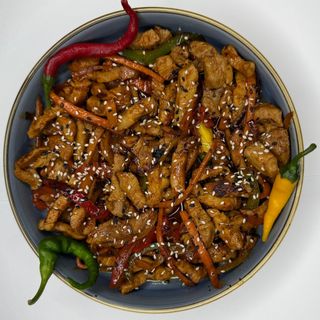 Խոզի միս կծու սոուսում