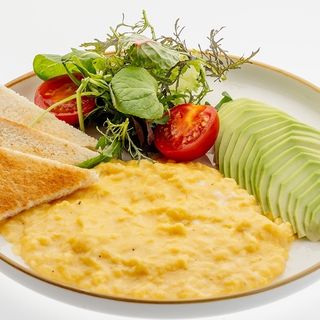 Այծի պանրով օմլետ