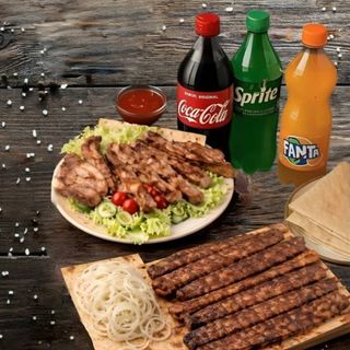 Կոմբո խոզի + հավի խորովածով և քաբաբներով  N11