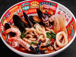 կծու ծովամթերքի ապուր