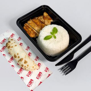 Հավի կրծքամիս բրնձով