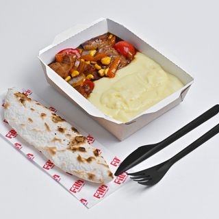 Խոզի միս տերյակի սոուսով և խյուսով