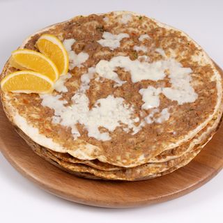 Լահմաջո պանրով