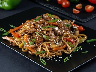 Լապշա խոզի մսով