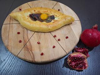 Աջարական խաչապուրիր բաստուրմայով