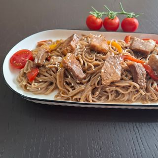 Սոբա խոզի մսով