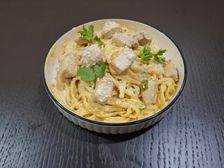 Պաստա հավի կրծքամսով