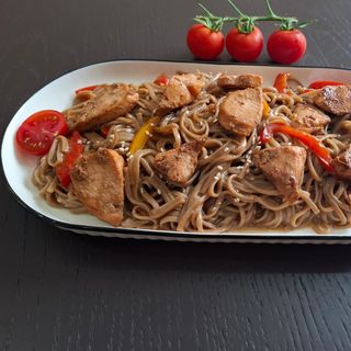 Սոբա հավի կրծքամսով