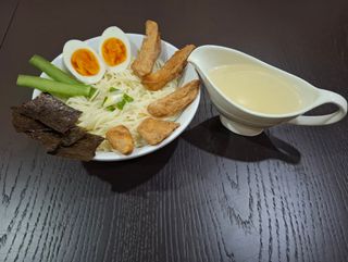 Ռամեն հավի կրծքամսով