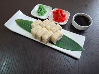 Թունա քնջութով