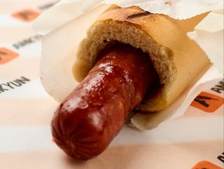 Ֆրանսիական հացով գրիլ հոթ-դոգ