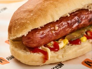 Տավարի գրիլ հոթ-դոգ