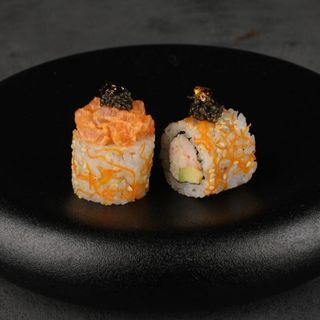 Ռոլլ ֆիրմային սև ձկնկիթով 6 հատ