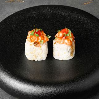 Ռոլլ մանրածովախեցգետնով և տարտար սաղմոնով 6 հատ