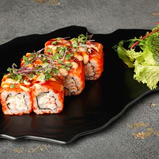 Աղցան ռոլլ սաղմոնով