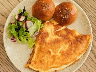 Omlet po izboru prsut/sir/povrce