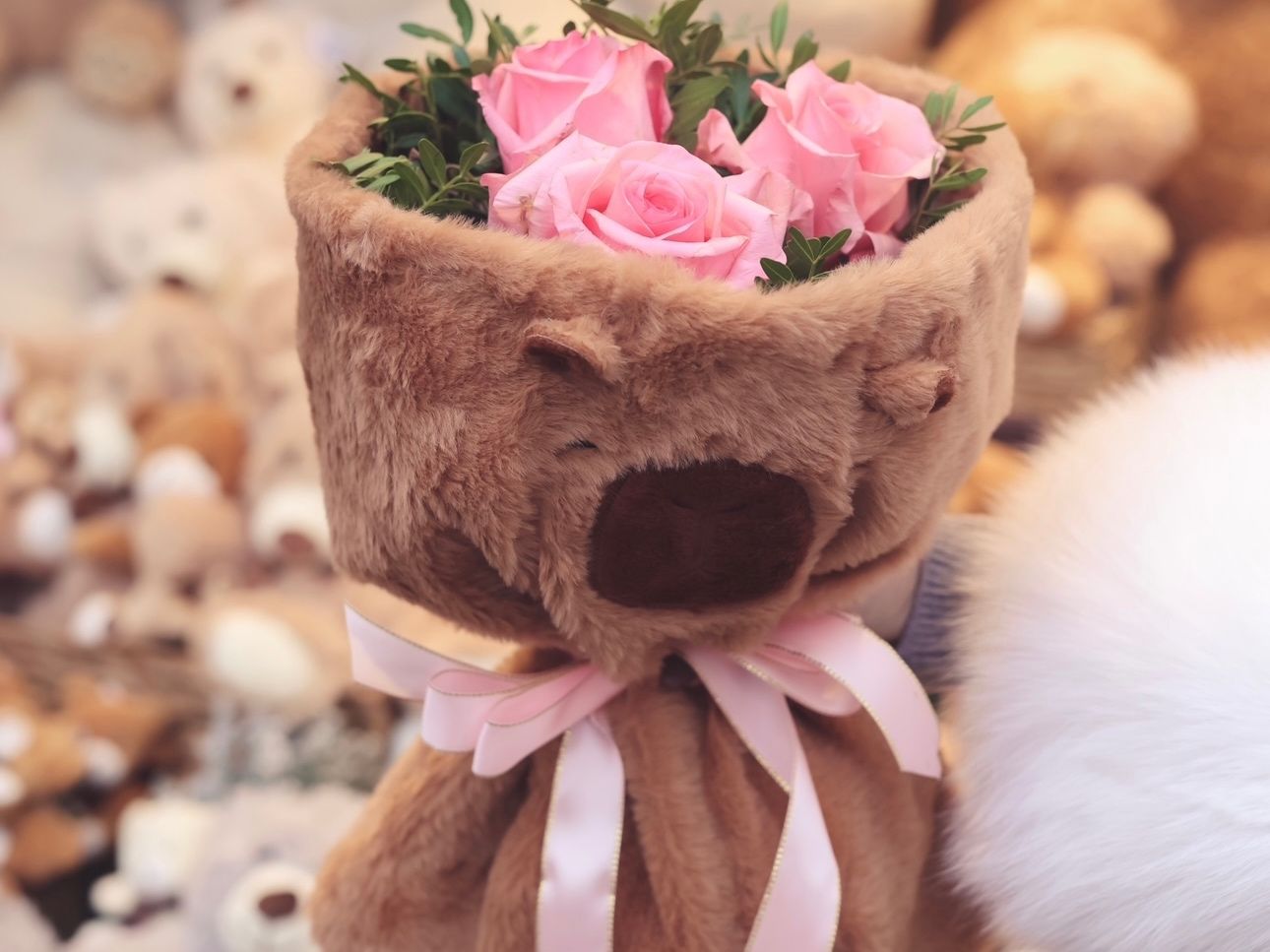 LUXURY FLOWER BOUQUETS