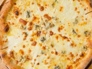 Pizza Quattro Formagi 26 cm