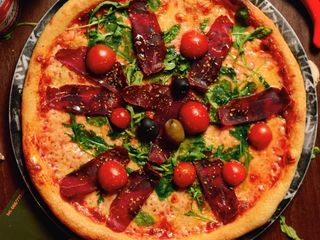 Pizza Bresaola (33cm) + Coca-Cola